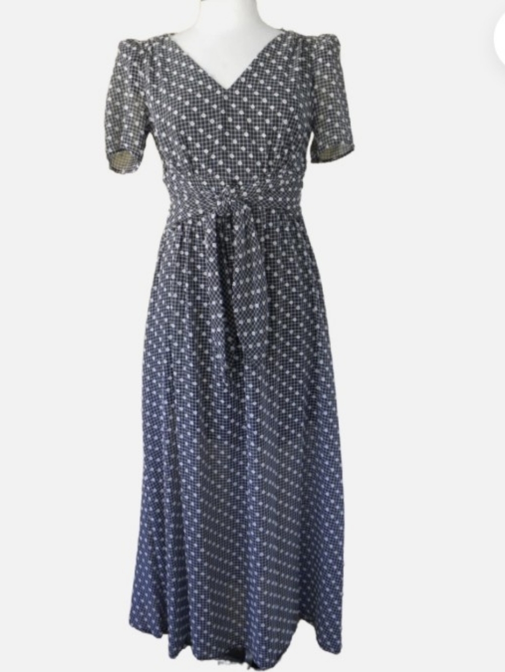 Calvin Klein V-Neck Black & White Clip-Dot Chiffon Maxi Dress- Size 6 - Picture 1 of 12